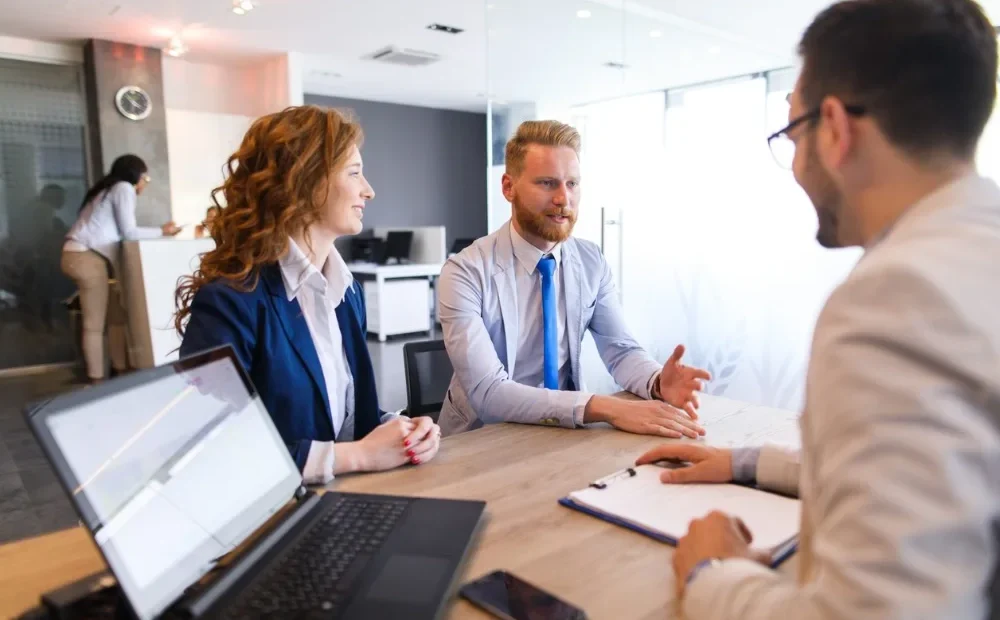 What Are the Risks of Hiring the Wrong Mortgage Broker?