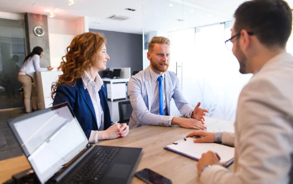 What Are the Risks of Hiring the Wrong Mortgage Broker?